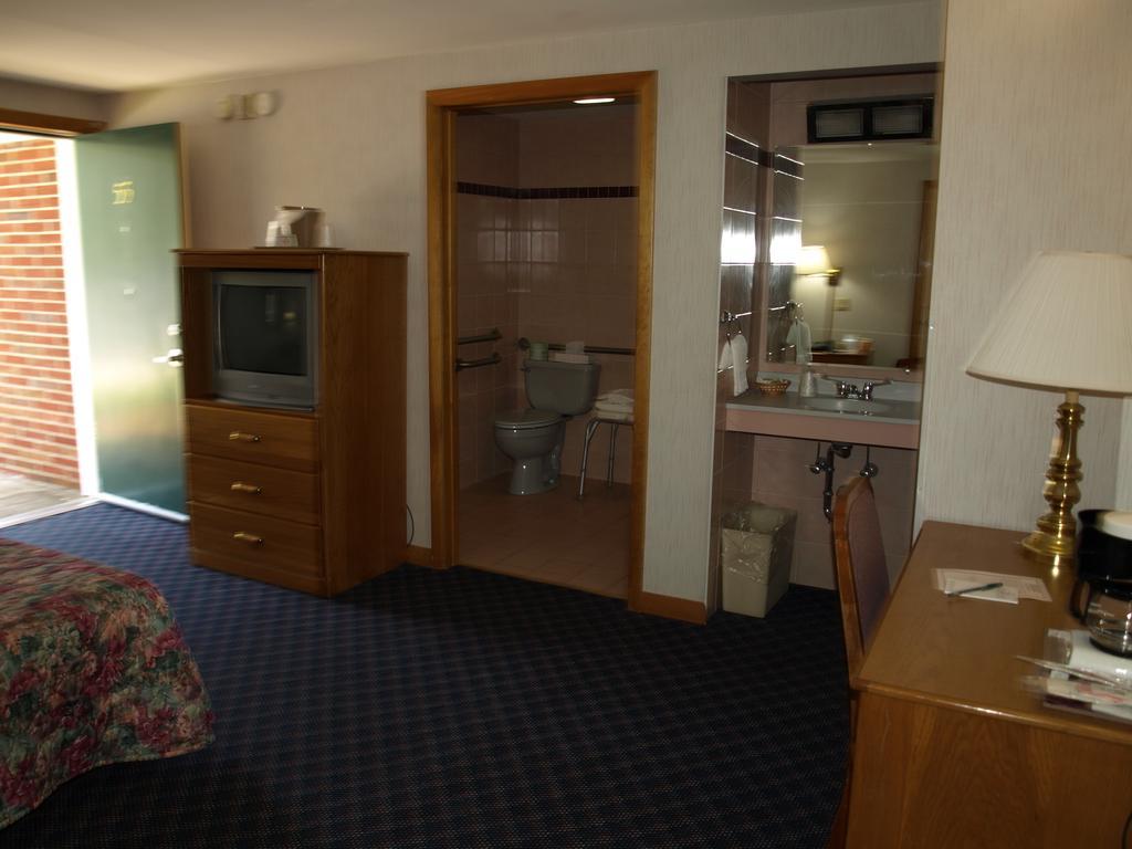 Eastgate Inn Литлтон Экстерьер фото